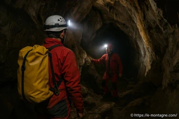 Explorer une grotte de montagne avec un guide spéléo : que faut-il savoir ?