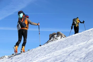 Pourquoi les chaussures de ski font-elles mal au tibia ?