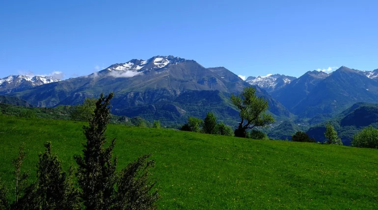Pyrénées Orientales : Statistiques, Villes, Stations phares & Activités...